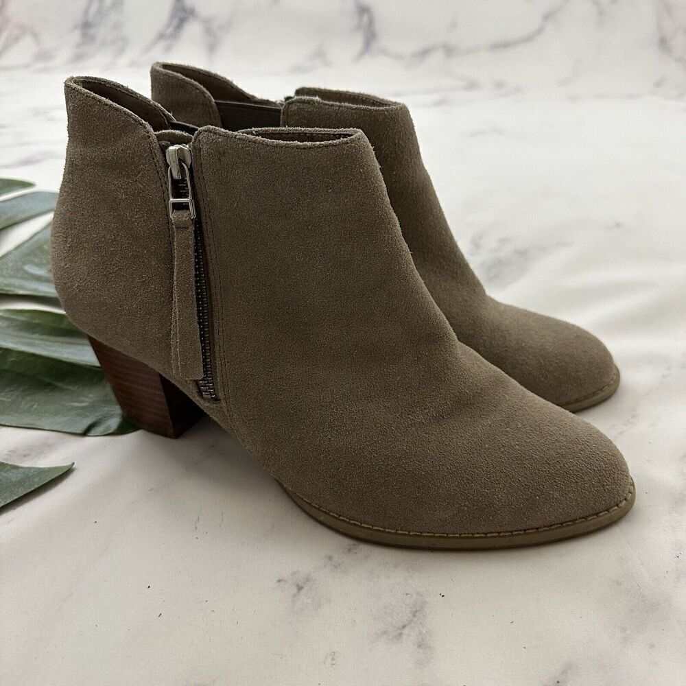 Vionic Womens Sterling Ankle Boots Booties Size 9.5 Gray Suede Block Heel